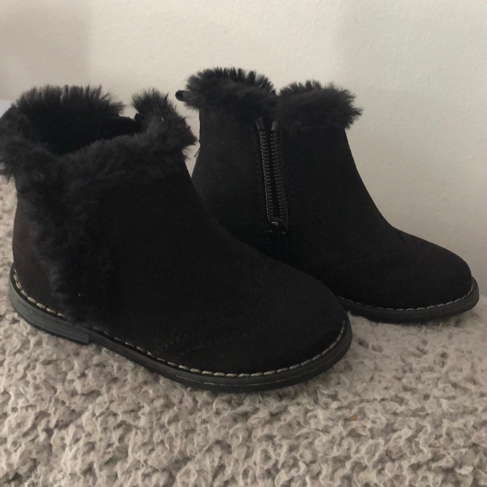 Toddler gap booties